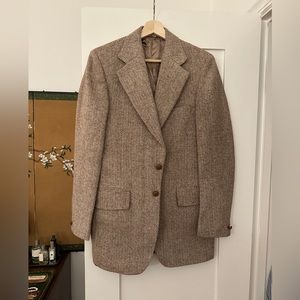 Vintage Tan Tweed Sport Coat (fits like 36L but see measurements for details)